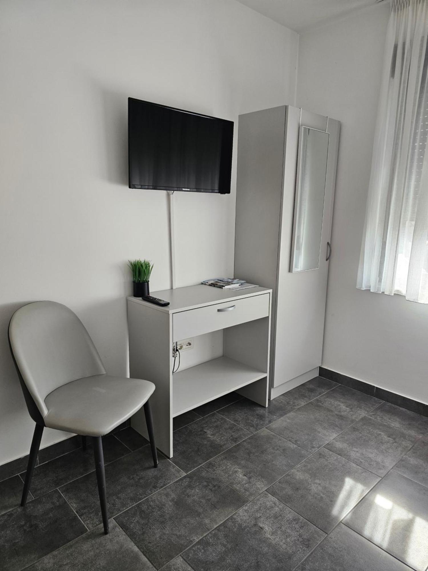 Filipovic Rent A Car & Apartments Selnica Scitarjevska Exterior foto